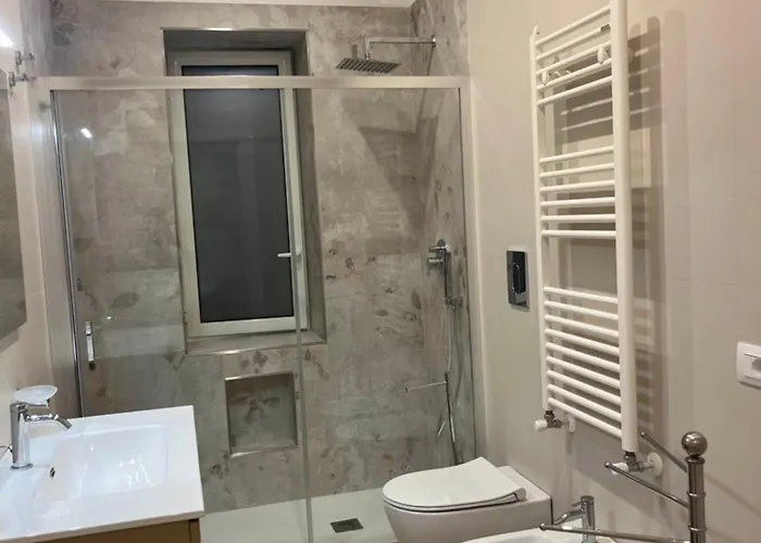 Nancy's * נאפולי